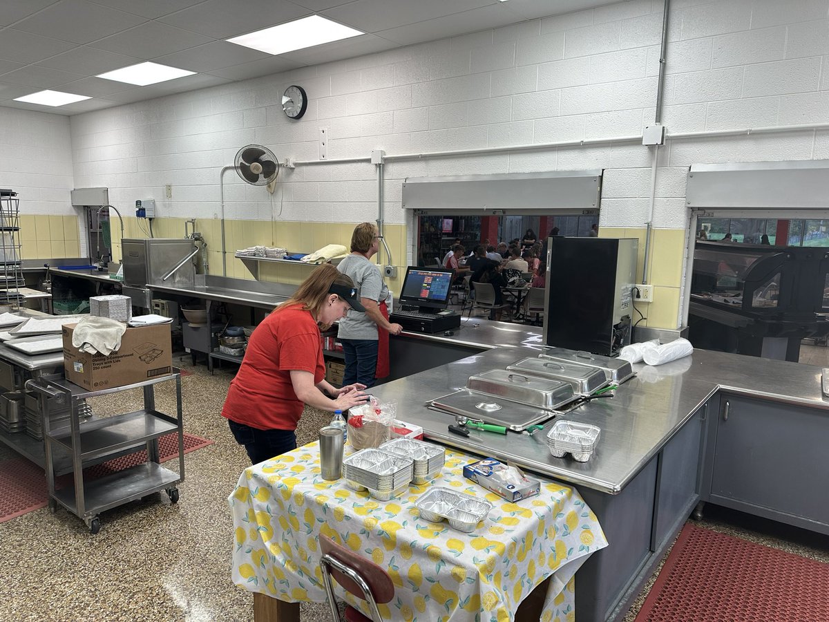 <a href="/huronschools/">Huron City Schools</a> HHS cafeteria staff serving up delicious first day meals!  Welcome back, Tigers!