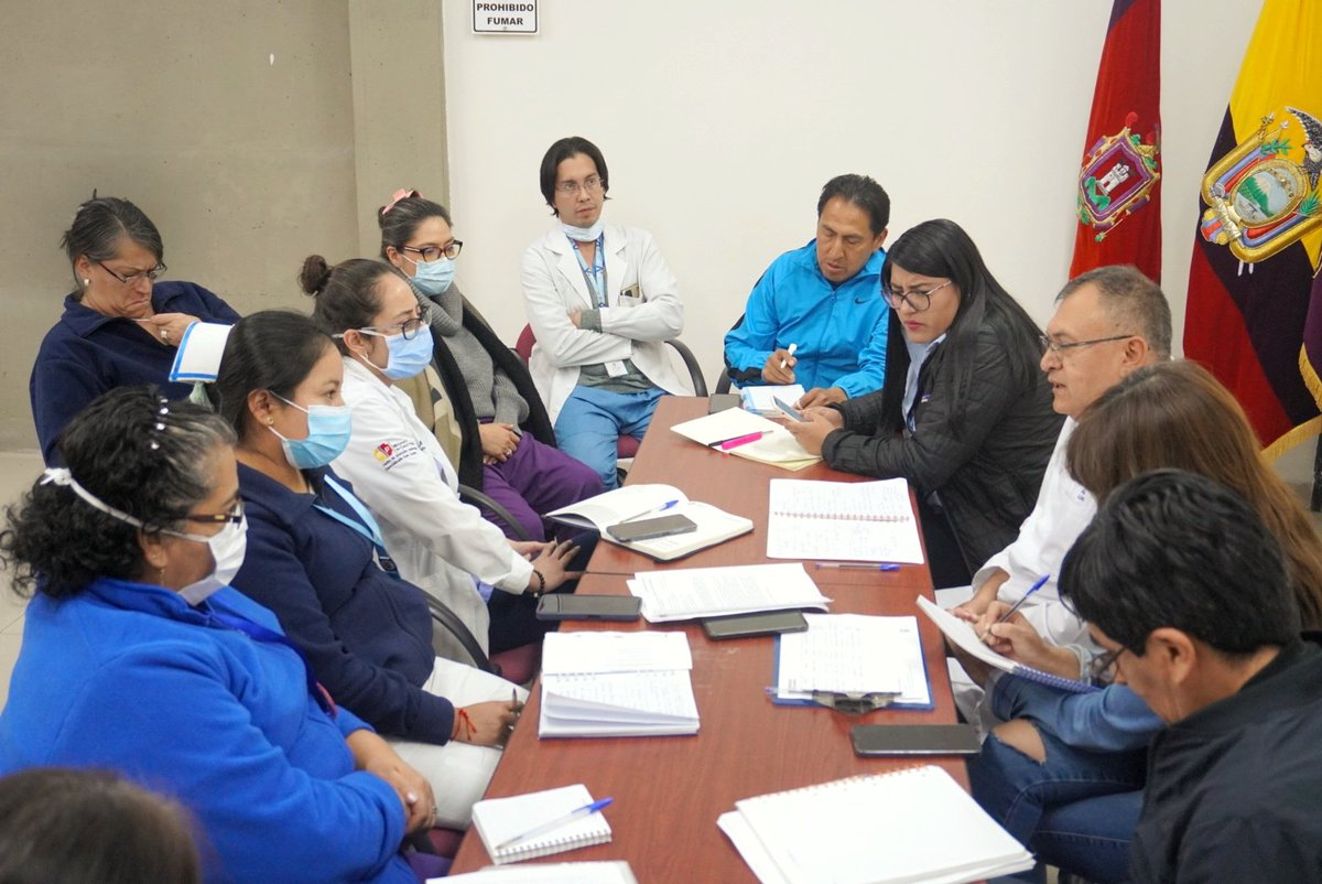 caaesanlazaro's tweet photo. NuestroTrabajoContinúa | En la reunión de líderes de procesos y servicios, de responsables de equipos de salud del #CAAESanLázaro del @Salud_Ec , se resaltan los avances, opiniones y sugerencias para la mejora continua de las actividades en beneficio de los usuarios del centro. https://t.co/suTUthxB16