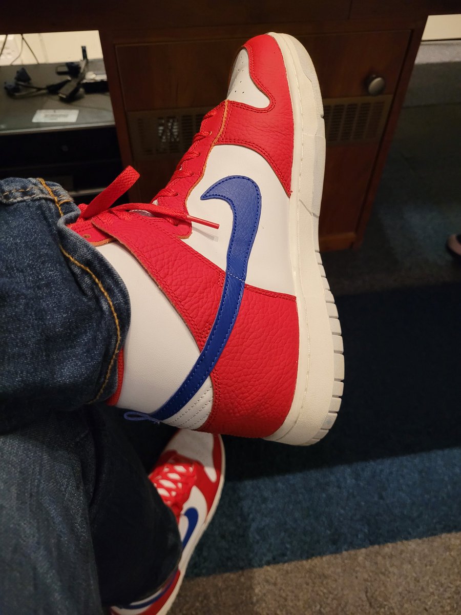 ForecastSneaker's tweet photo. Today is a Dunk Day... #Dunk @Nike @nikebasketball https://t.co/msxRn7CzG6