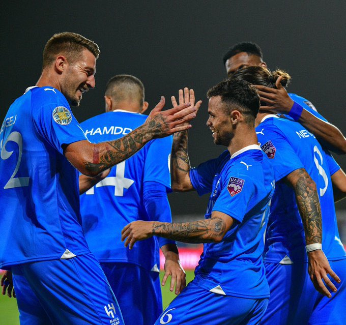 أغدًا ألقاك؟
فالعُمرُ يبدأُ حينما ألقاك💙. 
#الرايد_الهلال