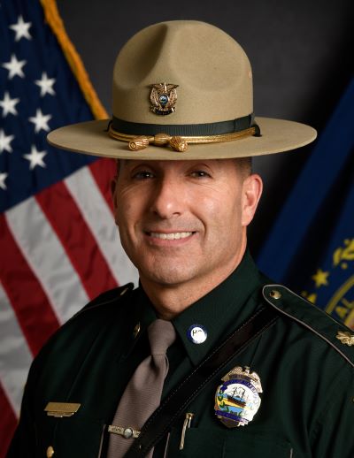 NH_DeptSafety's tweet photo. #NEWS: This morning, @GovChrisSununu nominated Mark B. Hall as the next Director of @NH_StatePolice. Per state statute, the Director holds the rank of Colonel.
https://t.co/s9ZTBL2gZm https://t.co/0ZxDZbeewy