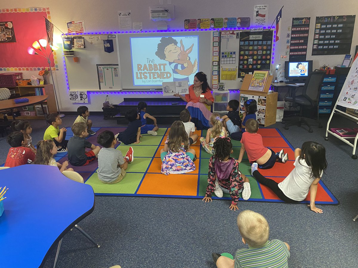 Our first guidance lesson with our counselor Ms. DeLeon!!  <a href="/peytondeleon/">Peyton DeLeon</a> #kinder <a href="/NortonKnights/">Norton Knights</a>