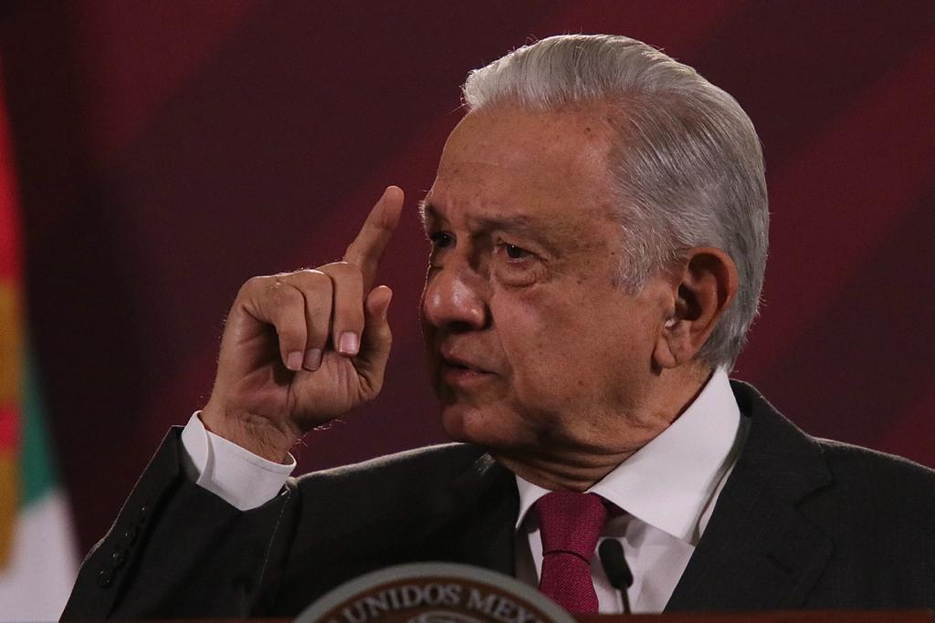 Reforma's tweet photo. #Mañanera AMLO menciona que hace falta una reforma en el Poder Judicial, pues afirma que no es un poder que esté al servicio del pueblo; "es un poder que está al servicio de los potentados", declara el Presidente.

📷Alfredo Moreno
🔗https://t.co/xyFBU4g5QB https://t.co/M9KB4nNrQv