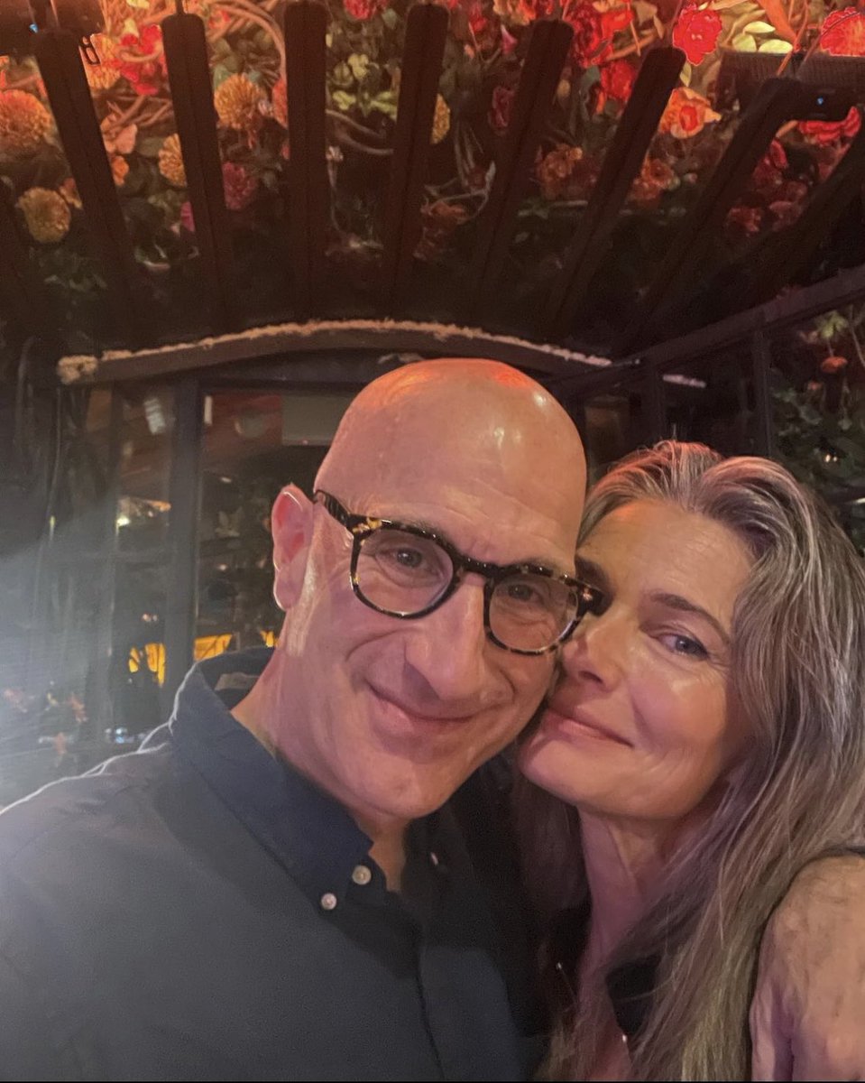 Arab_DutchGirl's tweet photo. ~~~~There is no better feeling than being in love~~~~ ❤️🤍🤲last night marked their six month anniversary ! If this were not already made public would never post! Yay to him and her❤️🔥 #romance #inlove #six #celabrations #pictures #photos #couples #happiness #togetherness 🎈🎈⭐️⭐️ https://t.co/WQTvCTDubF