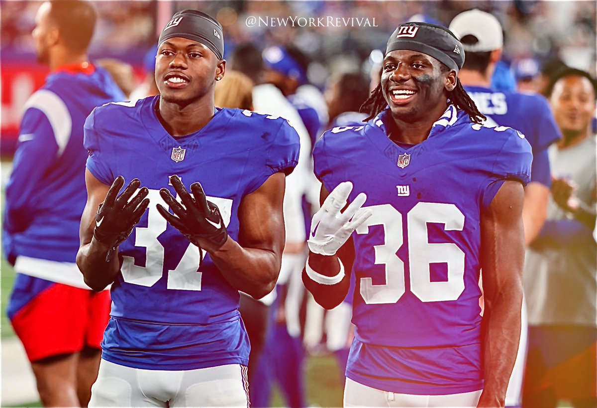 NewYorkRevival's tweet photo. The future is bright 🔒 

#NYGiants https://t.co/T2DTPZyYRL