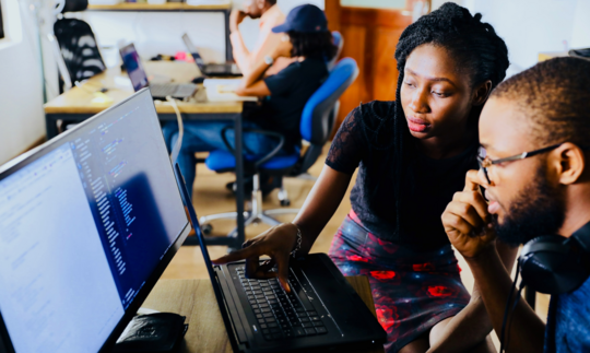 📣 Make your voice heard! 📣 The Colorado Digital Equity Team is developing our state's Digital Equity Plan, which will help inform how the state funds programs to get Coloradans the access and training they need. coloradodigitalequity.civilspace.io/en/projects/co…