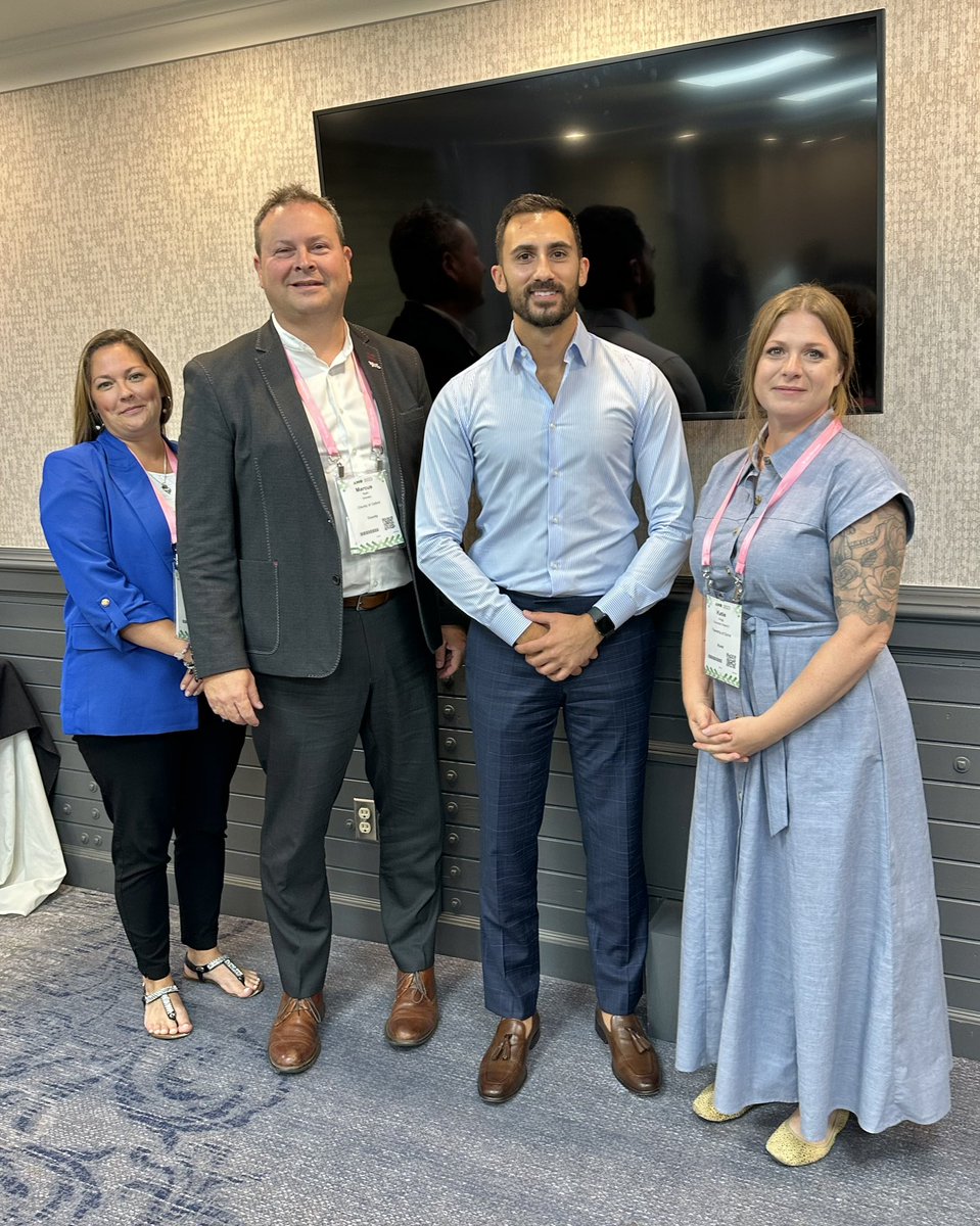 Sflecce's tweet photo. When it comes to building new schools, we are ending the silos between communities &amp; school boards:

✔️mandating planning collaboration
✔️incentivizing joint-use projects
✔️building faster

Grateful to @marcusryanzorra for his advocacy for rural communities, including #Zorra. https://t.co/3eRoMBbcaI