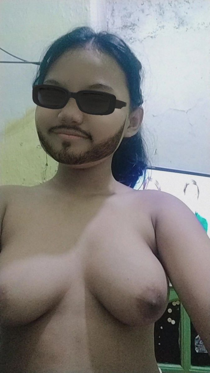 Tuansenja020's tweet photo. Nazmah aulia cahya putri alexero😍😍 https://t.co/nsxsYkJBEu