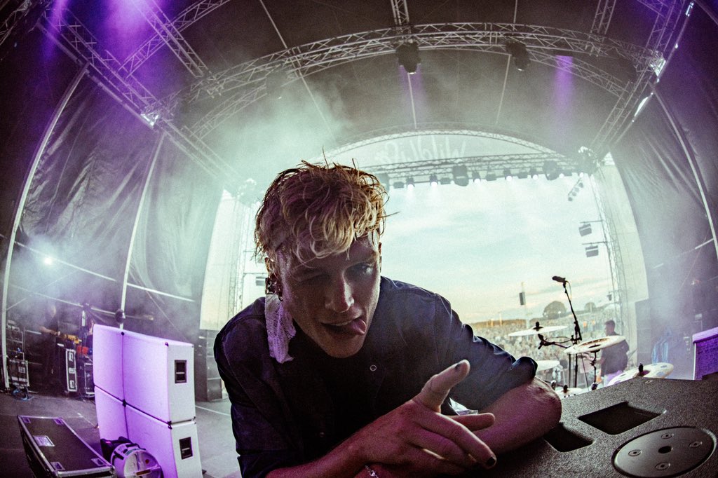 TheVampsTristan's tweet photo. Guess the song! Wrong answers only! https://t.co/RsF7fPwaaU