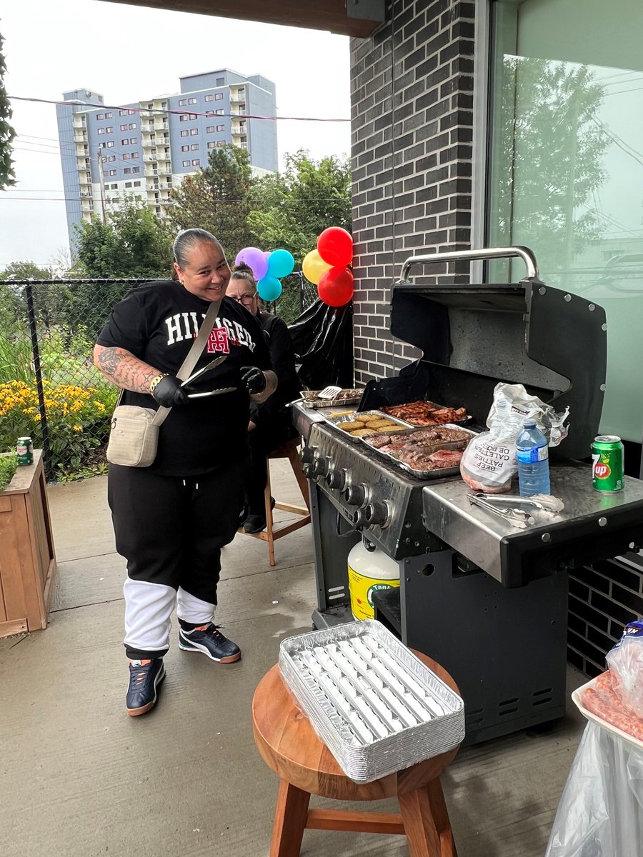 CentreAvalon's tweet photo. Avalon had an AMAZING time at our annual BBQ! The event was held at @hopebloomshfx in partnership with @absw_ns ! We are so happy that so many of you could come hang out with us <3 :) https://t.co/dgJgZu2k2n