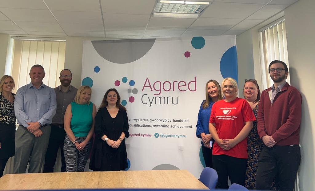 AgoredCymru's tweet photo. We're supporting @WelshBlood In July 19 Welsh hospitals were supplied with 6023 units of whole blood &amp; 644 units of platelets. But we can do more!
The Welsh Blood Service is coming to your area.
Help to save &amp; improve the lives of patients across Wales
 👉 https://t.co/ppiuRa20hw https://t.co/6uXUeJ8iiN