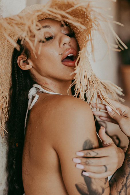 itsmayasavage