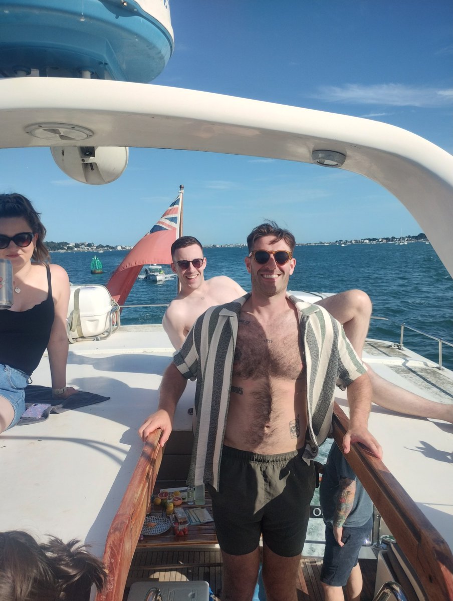 ChartersCalypso's tweet image. Fantastic day on the water with our friends from Bacardi #lovemotoryachtcalypso, #lovepoole