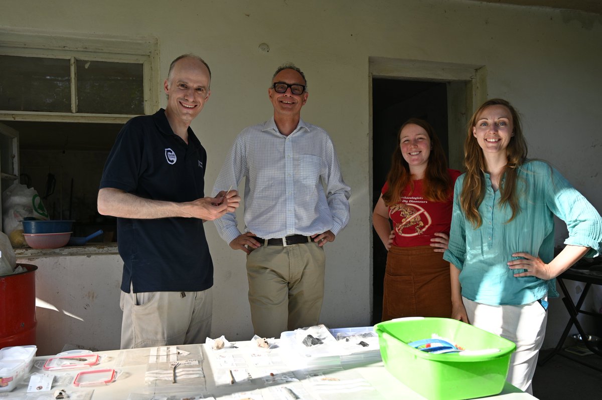 NErbSatullo's tweet photo. A great pleasure to host UK ambassador @MarkClaytonFCDO at #ProjectARKK today for a tour of the site and our finds, presented by our fantastic team. @CranfieldForSci @UKinGeorgia https://t.co/IoGO1Z3TGD