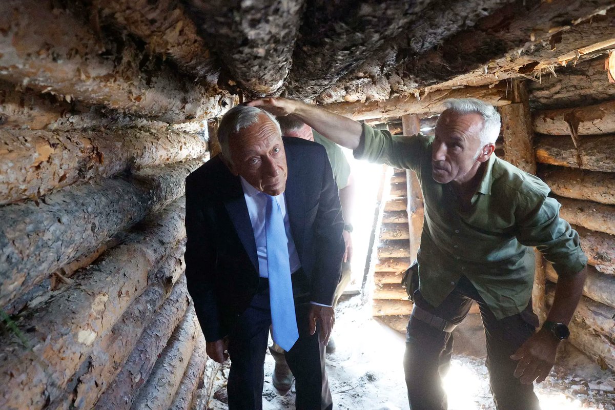 politicanatuga's tweet photo. President Marcelo Rebelo de Sousa becomes the first world leader to go inside the trenches of the Ukraine War (2023) https://t.co/YjBiHUWPiZ