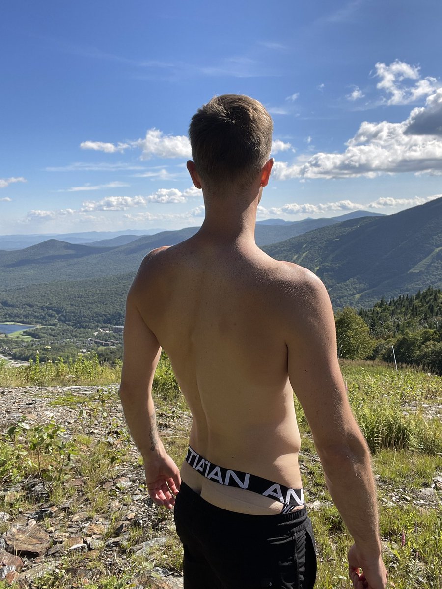 LiamPound_'s tweet photo. Look at this view 👀 https://t.co/rRZv82Q6aT