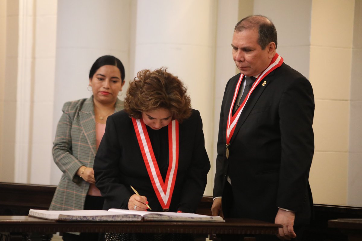 Poder_Judicial_'s tweet photo. Los nuevos integrantes que conforman el #CEPJ son los jueces supremos Elvia Barrios, Ramiro Bustamante, el juez superior Jhony Cáceres y el magistrado especializado penal Carlos Zavaleta. https://t.co/Hl444zhzV4