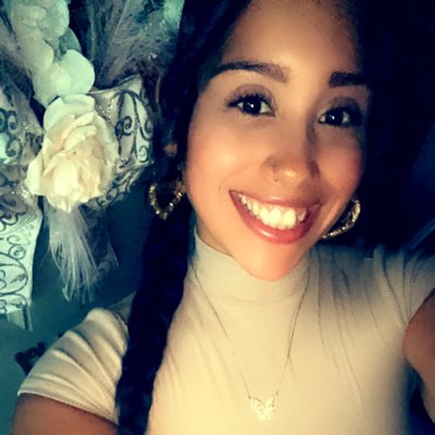 Beverly_Ivette's tweet photo. #NewProfilePic https://t.co/Gv3xQUN6Tm