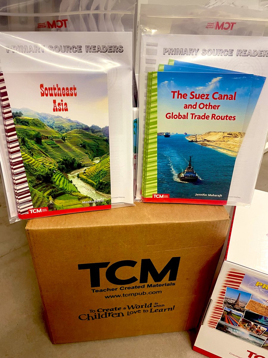 Unboxing our brand new @tcmpub social studies readers! Make content accessible to ALL students including struggling readers and #emergentbilinguals #socialstudies Hit me up
for samples!
