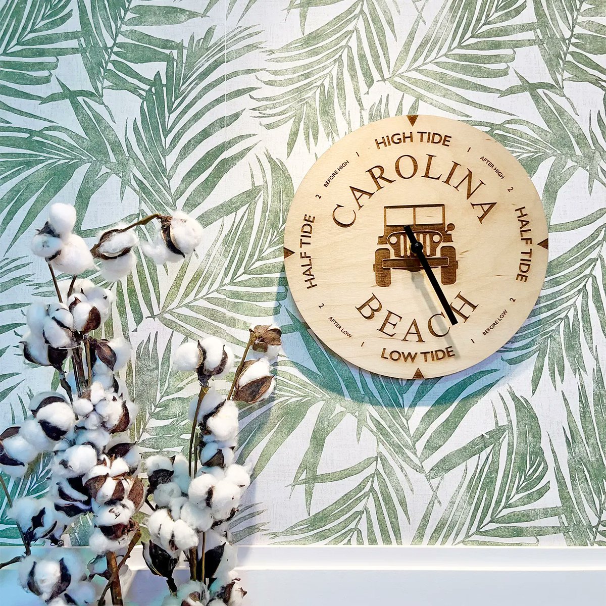 BlueMoonShops's tweet photo. Add something special to your beach decor with a tide clock from Tide Clock Factory by Sun Junky! They have customizable options so you can pick your favorite beach or local spot.

#ShopBM #shoplocal #wilmingtonnc #tideclock #handmade #woodwork #beach https://t.co/QwrFRzEOgp