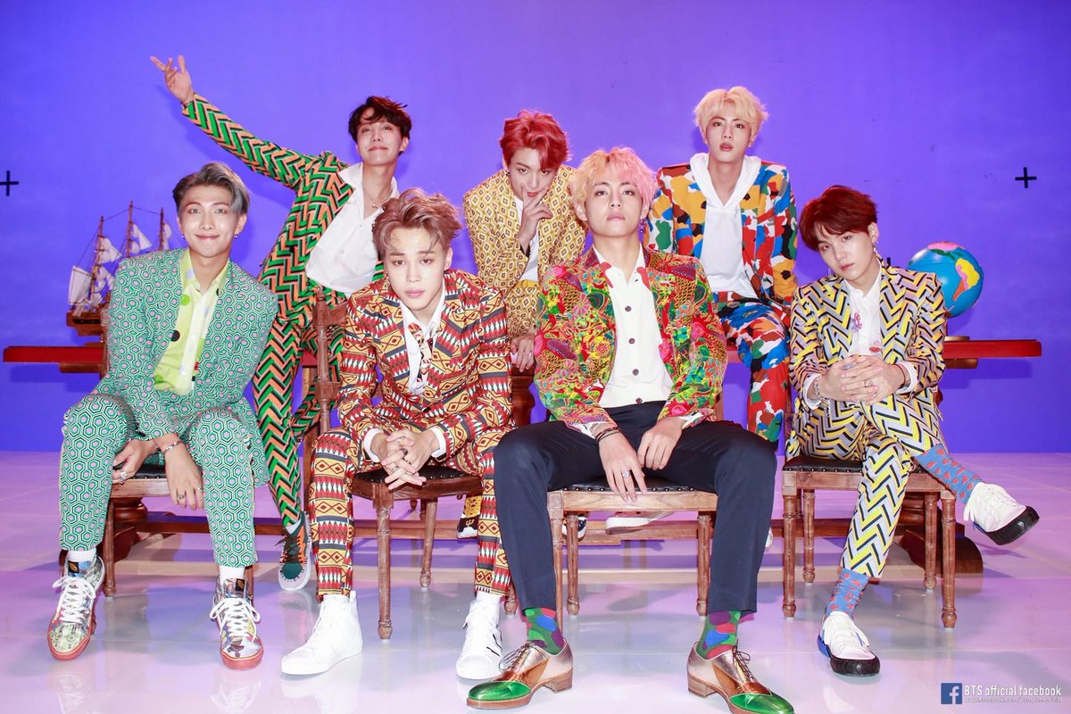charts_k's tweet photo. 5 years ago today, @BTS_twt released "Love Yourself: Answer" and "IDOL"! https://t.co/5xwJNI4Vpv