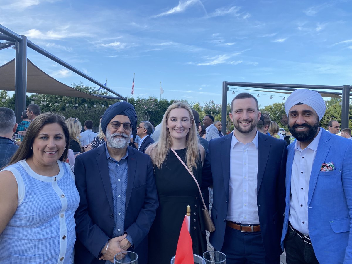 ItegrityI's tweet photo. #TeamITegrity had a fantastic time at #GovLink last night! 🎉

As always, it was a great event bringing together the #GovCon community. The conversations were insightful, the connections made were invaluable, and the food was simply amazing. 🥂 https://t.co/iJtY1sdxym