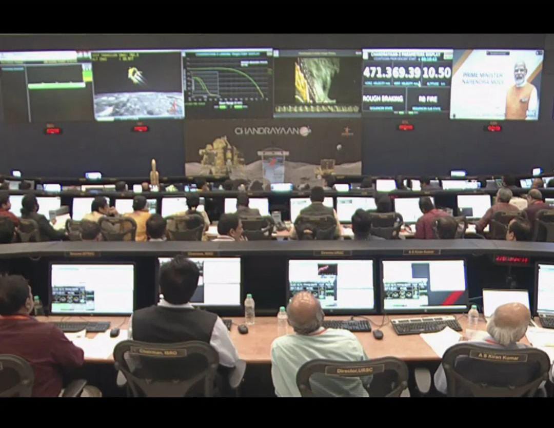 JituS7611's tweet photo. What a proud moment.  #Hindustanzindabad tha hai or rahega 
Congratulations to @ISRO on the successful soft landing of #Chandrayaan3 on the moon. A momentous feat in the history of India's space exploration. Proud!!!

#Chandrayaan3Landing #chandrayaan_3 
#ISRO #MoonMission https://t.co/nNIWAChTzA