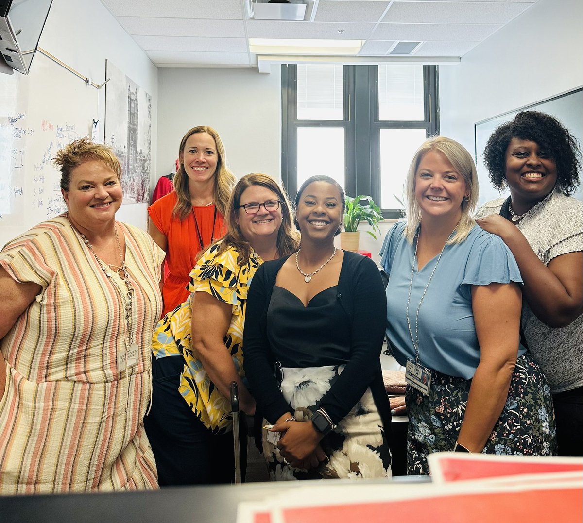 Thank you @drj_williams for opening up your beautiful building and space @HughesSTEMHS to the ELA Team today. We appreciate it! #WEareCPS @pcocklin @esienicki @MsJSmithELA!