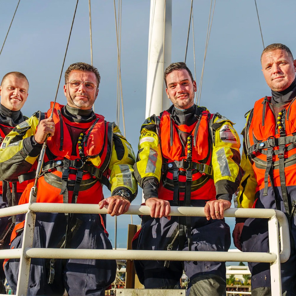 Stem nu op Redders op zee voor de Gouden Televizier-Ring 2023! Dit prachtige programma laat onze KNRM vrijwilligers zien tijdens reddingen en in het dagelijks leven. shorturl.at/eFH02