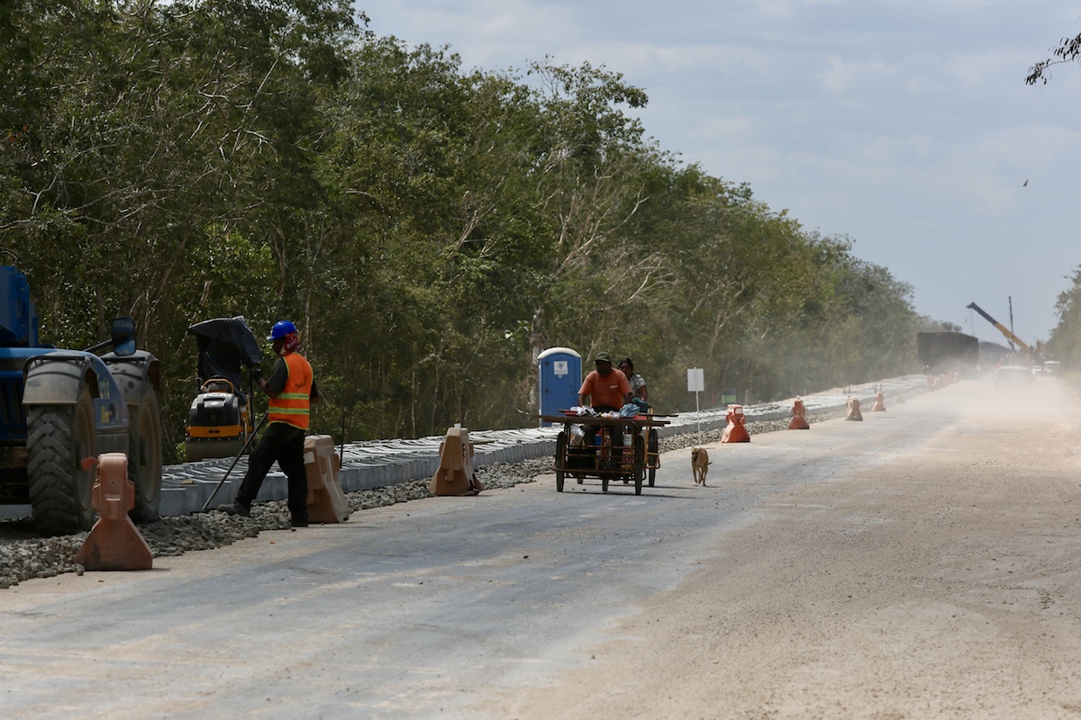 Tren Maya trajo corrupción, delincuencia y gentrificación Activistas mayas denuncian severa extracción de recursos naturales, aumento de delitos y afectaciones ambientales tinyurl.com/3u2cu8j4