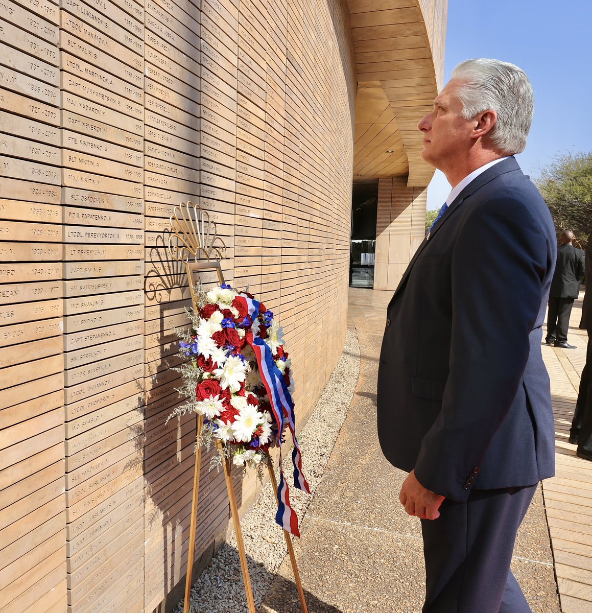 Homenaje de #Cuba a la solidaridad, la paz y la amistad pcc.cu/noticias/homen…
