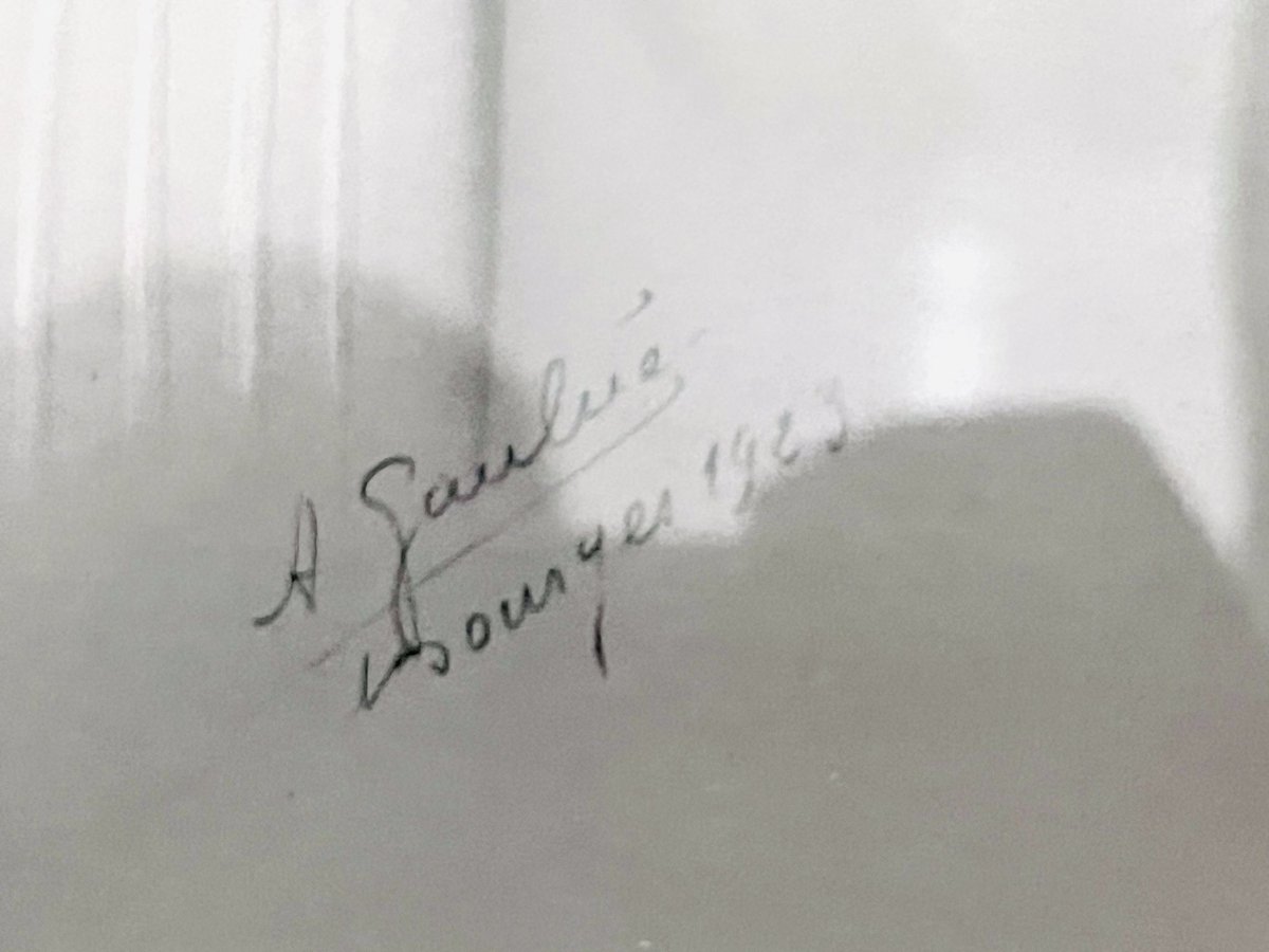 magicsyl20's tweet photo. Hello X ! Vous savez faire des miracles ! Je recherche la famille de ce « couple » pour leur remettre ce cliché ! Photo prise en 1923 à Bourges (18) @leberry_fr @VilleDeBourges https://t.co/UFb6jVteaE