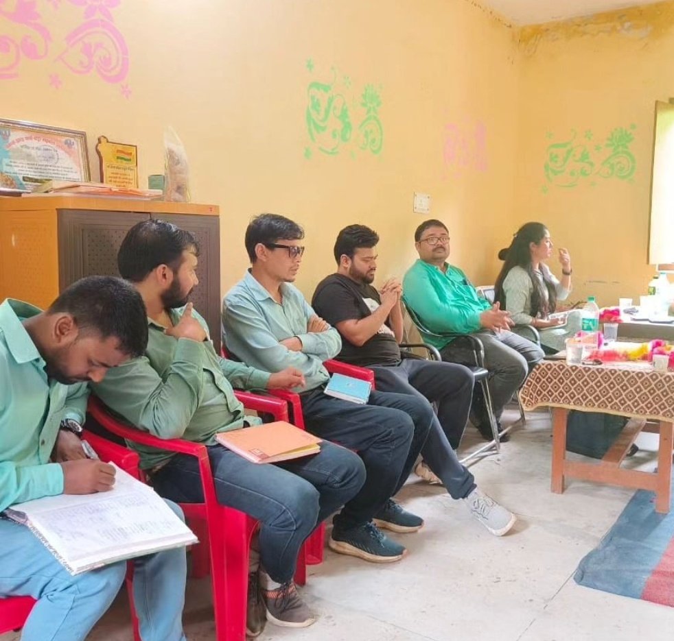 REAPPauri's tweet photo. Today, the #Annual_General_Meeting (AGM) of #Khudeshwar_SRC, Dhikwali, Pabau was organized under the #chairmanship of Mr. Sachin Rawat, President of the SRC. Various important points i.e. #Business, #Share_Capital, #Profit & #Ultra_Poor were discussed in the AGM.
@reaputtarakhand https://t.co/1BLQqNLuhJ
