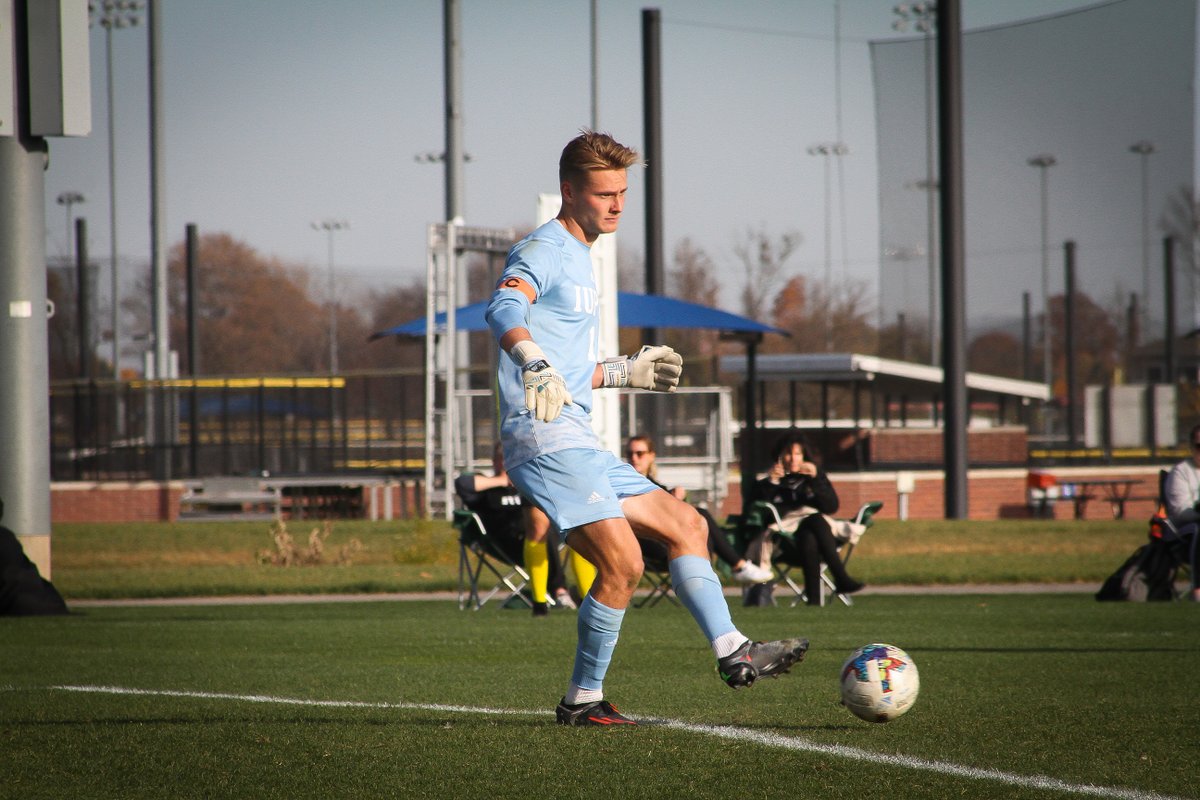 In the #2 spot in the <a href="/UnderArmour/">Under Armour</a>
#HLMSOC preseason poll sits @IUPUIMensSoccer!  The Jaguars kick off the regular season against Southern Indiana on Thursday. 

#OurHorizon 🌇