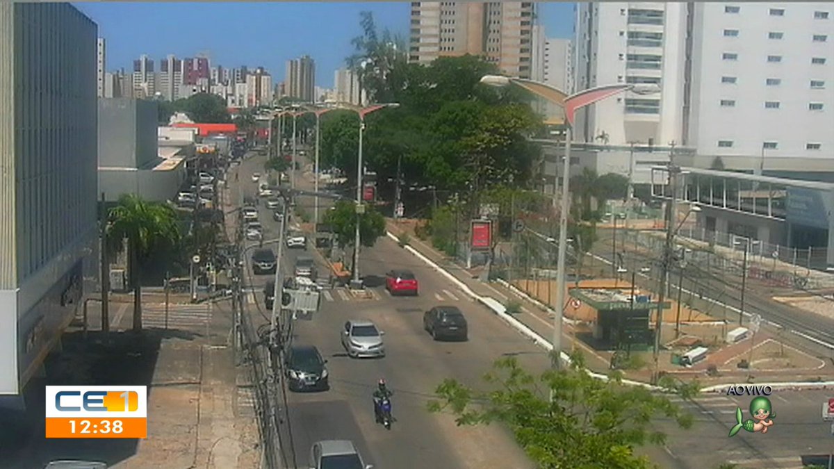 _Dan_Silvaa's tweet photo. Avenida Washington Soares x Oliveira Paiva 
Av Raul Barbosa
 Av Heráclito Graça
Av Pontes Vieira

#CETV #CE1 https://t.co/EU508k6AAe