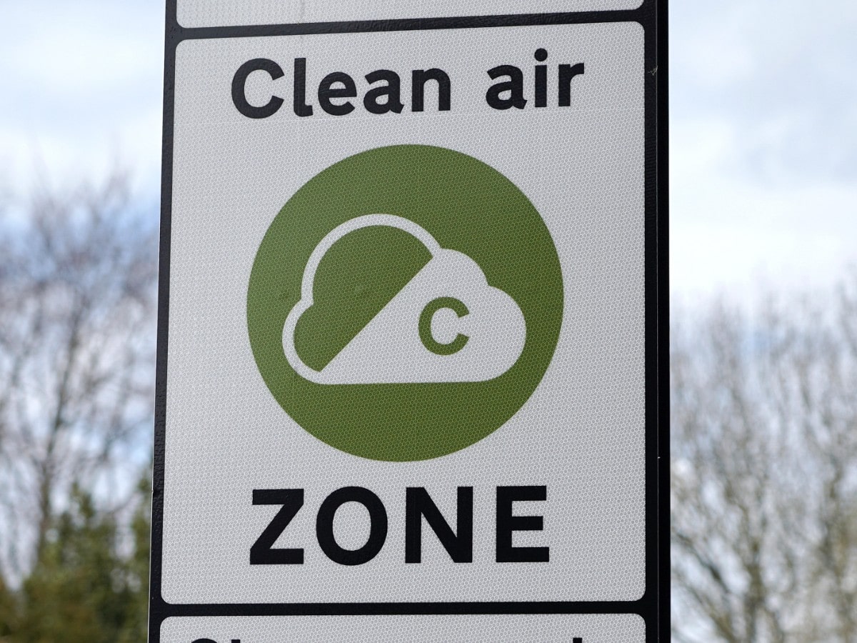 Concerned about what the increasing environmental traffic restrictions mean for you? 

We've done the research and assembled this useful guide explaining the regional and local rules for #CleanAirZones, #ULEZ and #LEZ in the UK.

fishinsurance.co.uk/are-blue-badge…

#Bluebadge