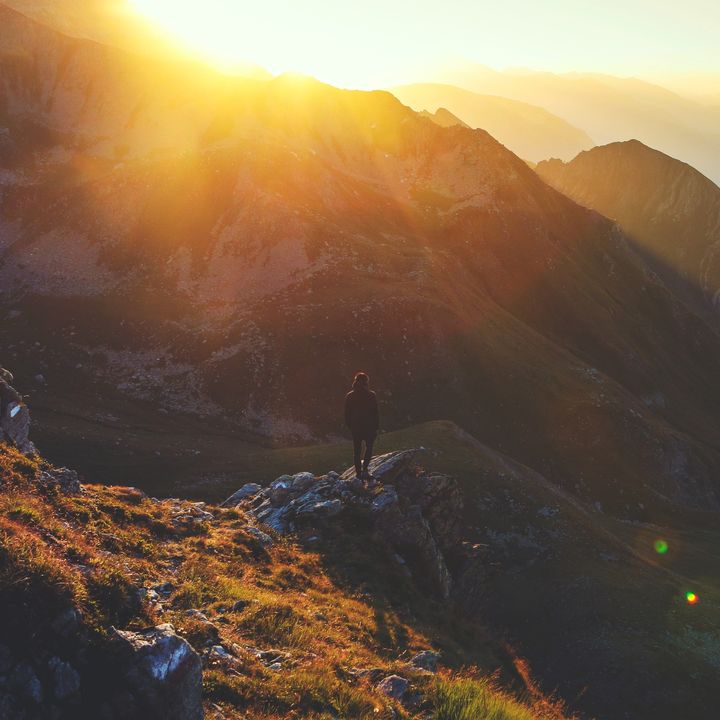 HÄLSA • Att lägga sig tidigt och stiga upp tidigt kan bidra till att ge ett visst skydd mot depression visar en studie. Läs mer på vadvivet.se/morgonpigga-mi…