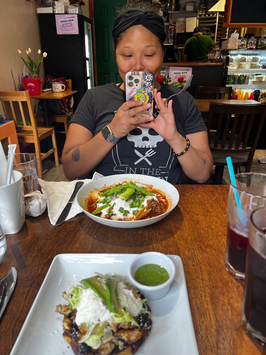 Taco or Bev Challenge with <a href="/Phinomenal/">Phinyx</a> in Harlem &amp; signing up to be a monthly donor at <a href="/NYAAF/">New York Abortion Access Fund</a>! Support your local abortion fund and get some food treats #ToBC23 🌮🍹❤️ media.abortionfunds.org/cms/assets/upl…