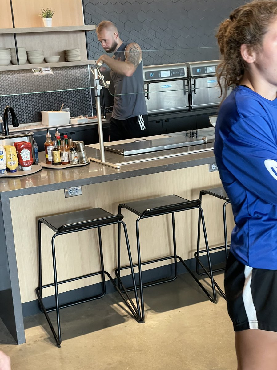 jmac7's tweet photo. I’ve been to several @stlCITYsc games, but Elite FT had a backstage pass to learn more about the academy and professional side of City.

Thanks to Elvir, @daleschilly @shaunhewitt for making the day great and for some of the @eliteft staff for joining me!

City is World Class! https://t.co/Z0OdJkGh2P