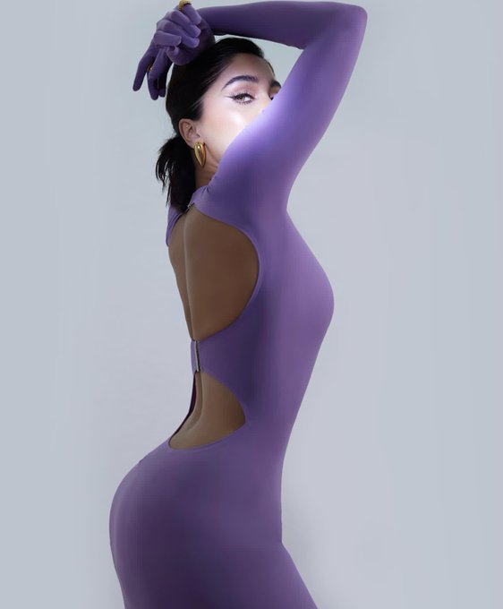 F4OgrAVWQAA8RJA?format=jpg&name=small