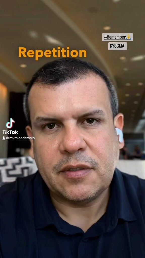 Mvillare's tweet image. Don’t get stuck in the loop of repeating mistakes. 🚫 Embrace focused and consistent growth to rise above challenges. 📈🌱 
#journalinspiration,#notebooks,#bujoinspiration,#creativejournaling,#artjournal instagr.am/reel/CwSssVZAY…