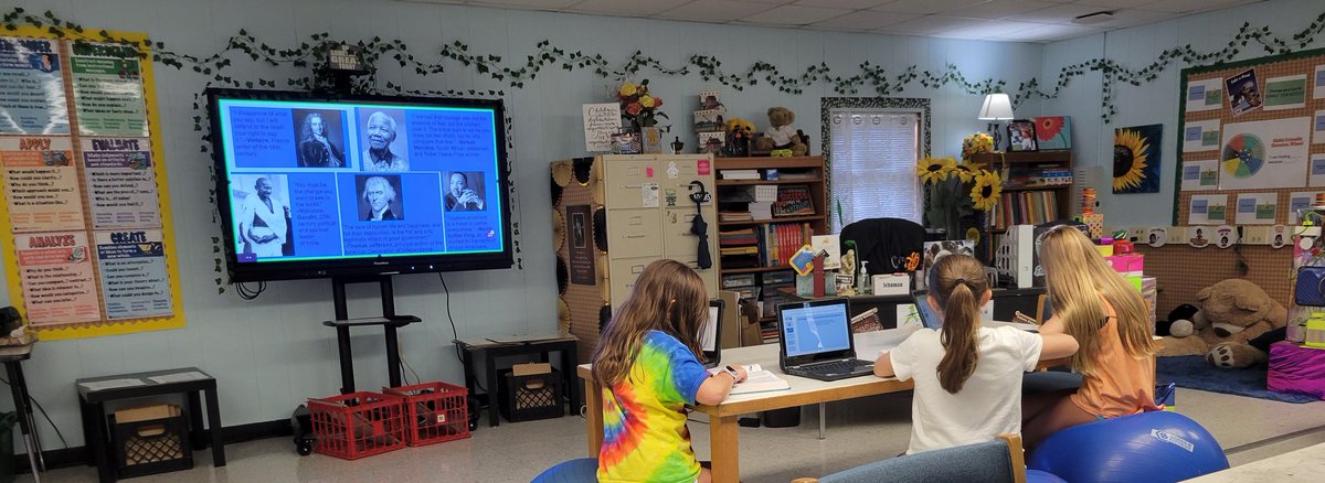 MrsSchuman's tweet photo. 5th grade AIG analyzing famous historical and inspirational humanitarian quotes with the objective of connecting to a specific UDHR Article and a relevant real-world experience or event. @AdamsAviator @WCPSS_IALS @ELeducation @AdamsYRES https://t.co/oFrnZXC1k7