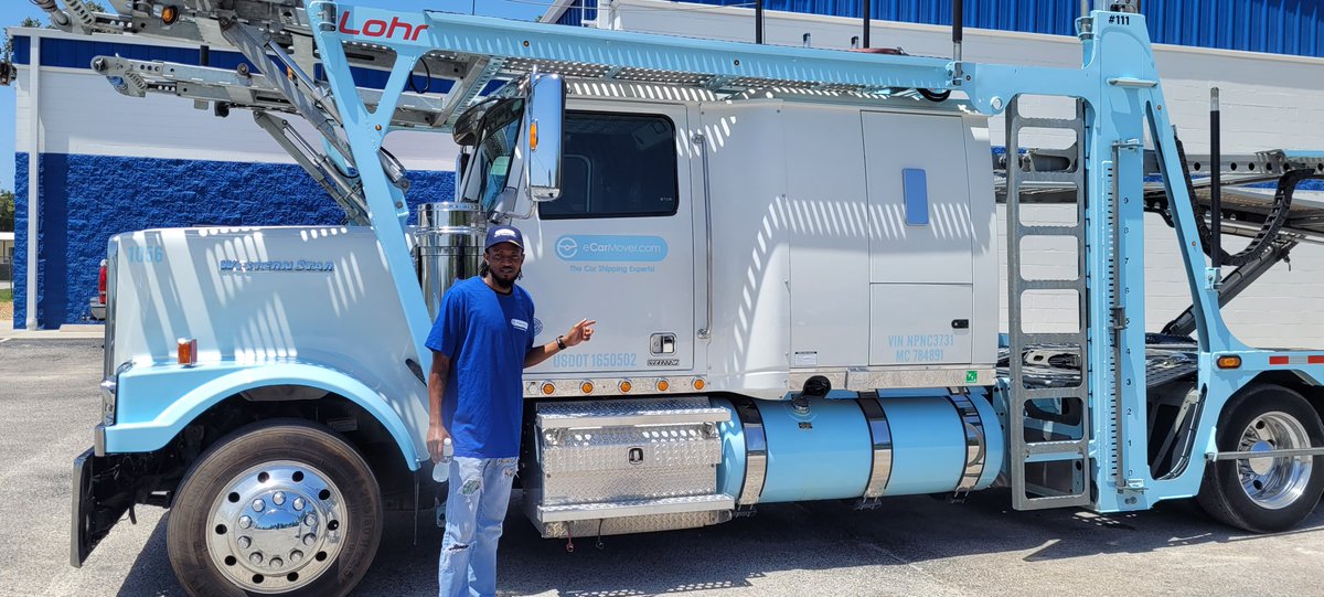 Welcome Chadwick 🙋‍♂️ ⤵ Team @ecarmover ⤵ 6️⃣ yrs of #carhauling experience ⤵ Driving this beautiful unit 1️⃣0️⃣5️⃣6️⃣ We are lucky to have such young talent coming ⤵ To Join Us our family 👩‍👩‍👦‍👦 #TheCarShippingExperts ♟