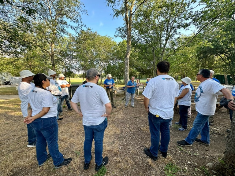 wattswater's tweet image. This team of volunteers from Watts recently partnered with the Headwaters Sanctuary Organization for a volunteer event as part of the site's Water Stewardship Verified Program.
ow.ly/zyN050PC6lk
#worldwaterweek #wweek @TheWaterCouncil
