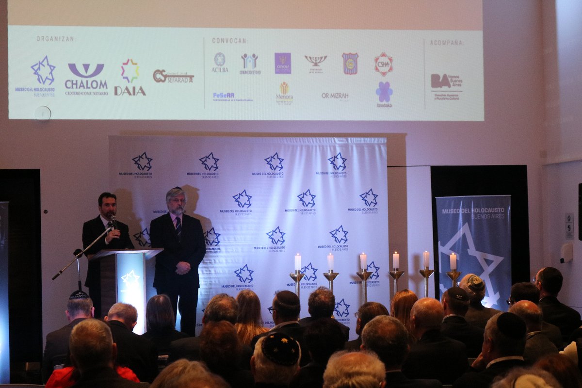 museoshoa's tweet photo. SE REALIZÓ EL ACTO HOMENAJE A LOS MÁRTIRES Y SOBREVIVIENTES DEL HOLOCAUSTO DE LAS COMUNIDADES SEFARADÍES https://t.co/bU7k1sxznR
