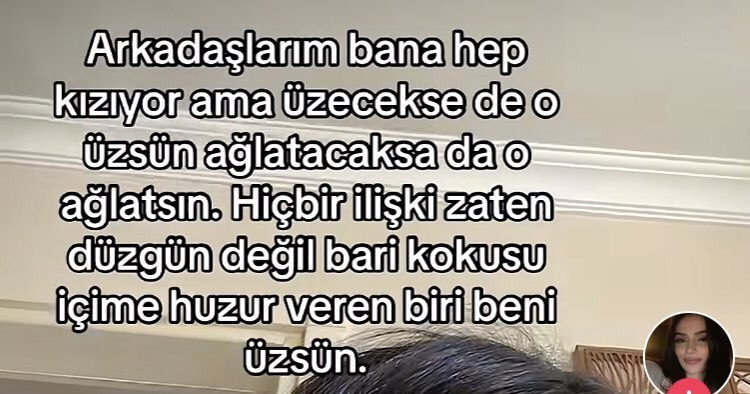 siriinll's tweet photo. öyle iste https://t.co/FJ20t1WREv