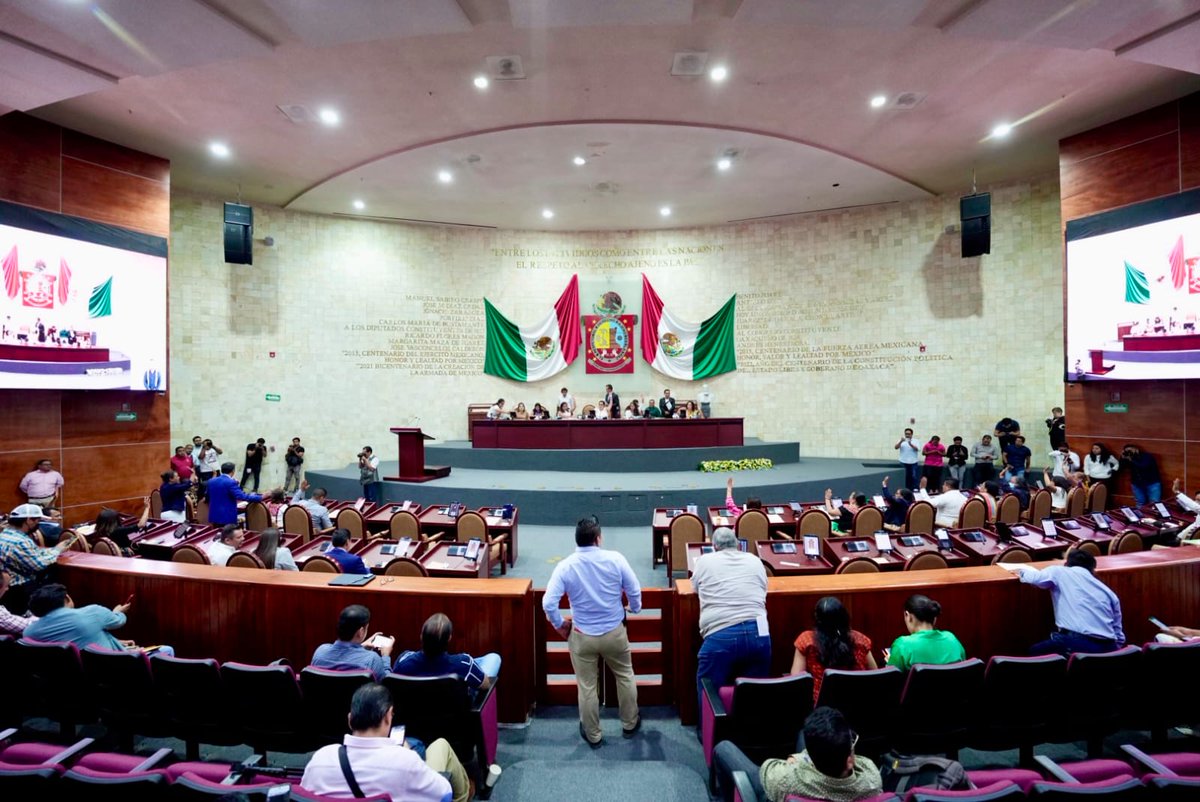 poder_alpueblo_'s tweet photo. Congreso armoniza la Ley que crea el Instituto de la Función Registral de Oaxaca
https://t.co/FWdWvhlNXu https://t.co/ltuit6yeoD