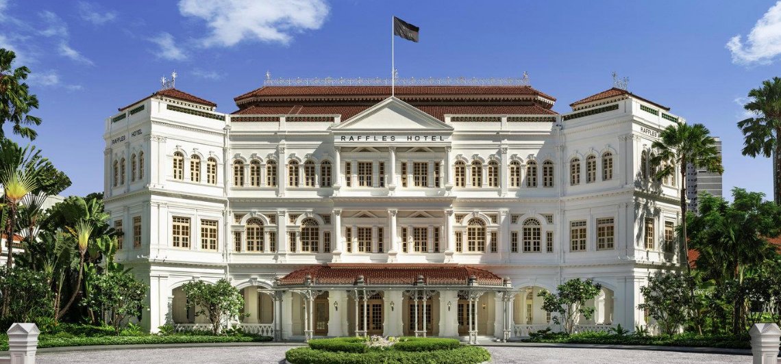 bongtao's tweet image. สัมภาษณ์อันนี้อ่านสนุกมาก ผู้บริหารของเครือโรงแรม Accor มาเล่ามุมมองว่าอีก 10 ปีข้างหน้า (2030s) อนาคตของธุรกิจโรงแรมและ hospitality จะเปลี่ยนไปยังไงบ้าง หลังจากที่พฤติกรรมคนทั้งโลกเปลี่ยนไปหลังโควิด แล้วยังมี AI เข้ามาอีก

🧵เธรดนี้สรุปให้สั้นๆครับ เป็นสัมภาษณ์ที่เปิดโลกดี