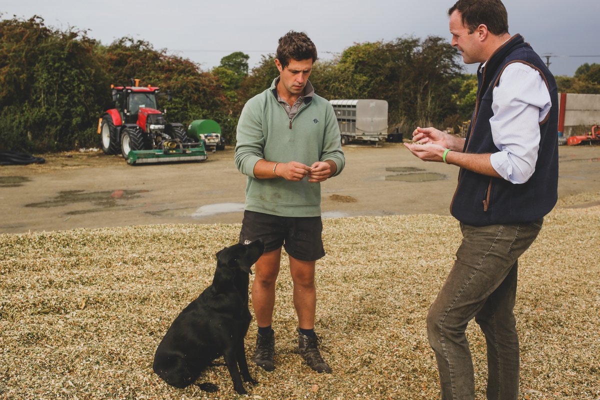 A few photos from a photo session with NFU Insurance in the UK for promotional posters and banners... that I never posted! 

Get in touch if you're in need to update your business photos in a relaxed style! I'd be happy to help 😊