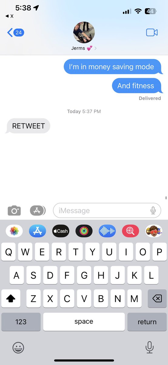 Laureeell's tweet photo. staring a trend of tweet photos dumps! https://t.co/ybFV1VCZq8